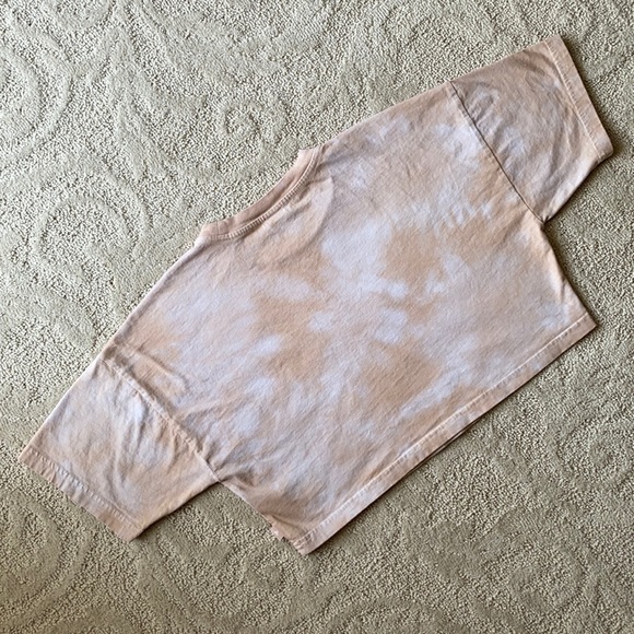 LIKE NEW Tna | Laid Back Tee in Tie Dye Beige Grey - Picture 3 of 16